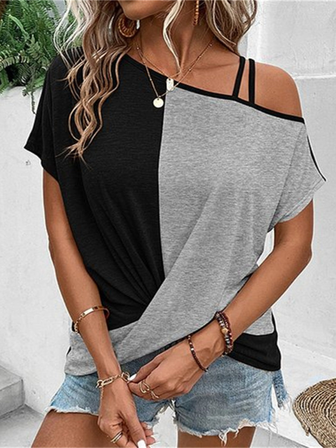 Contrast Asymmetrical Neck Short Sleeve T-Shirt - Chic Innovations, LLC