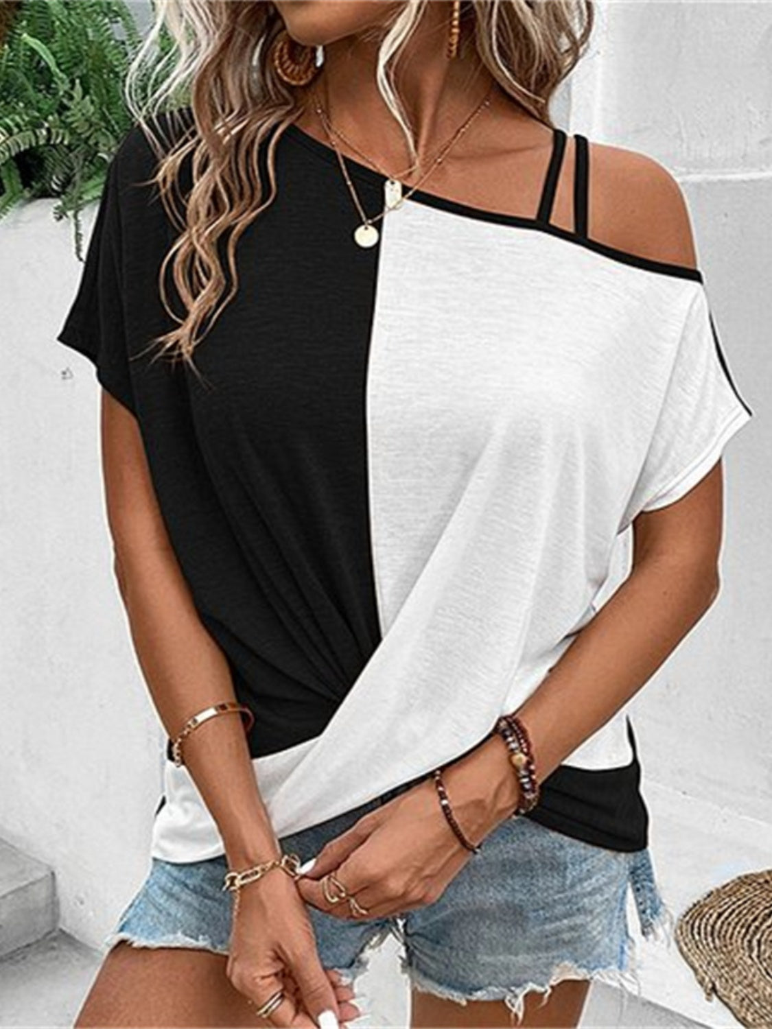 Contrast Asymmetrical Neck Short Sleeve T-Shirt - Chic Innovations, LLC