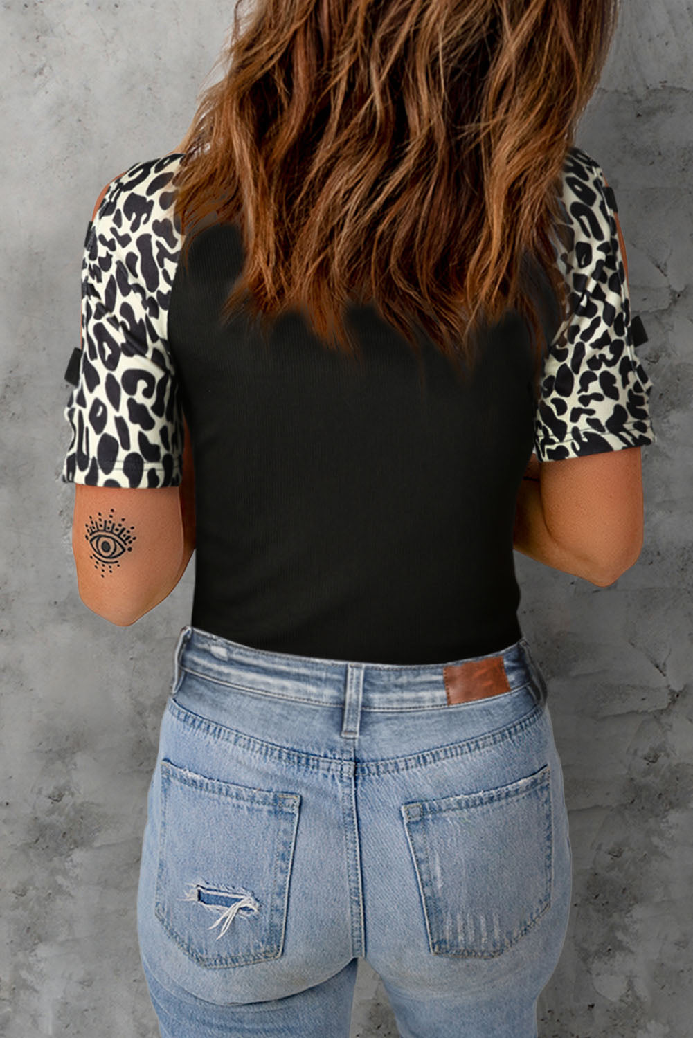 Leopard Round Neck Short Sleeve T-Shirt - Chic Innovations, LLC